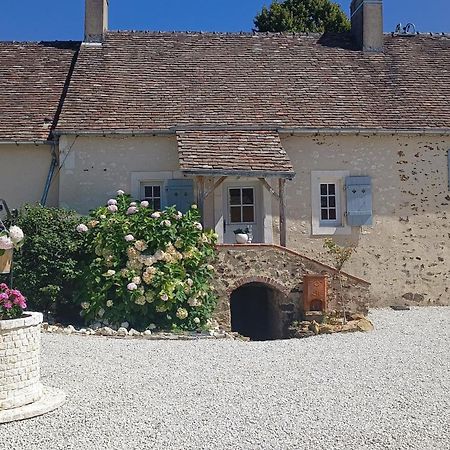 La Petite Maison Dans La Prairie Ecommoy Екстер'єр фото