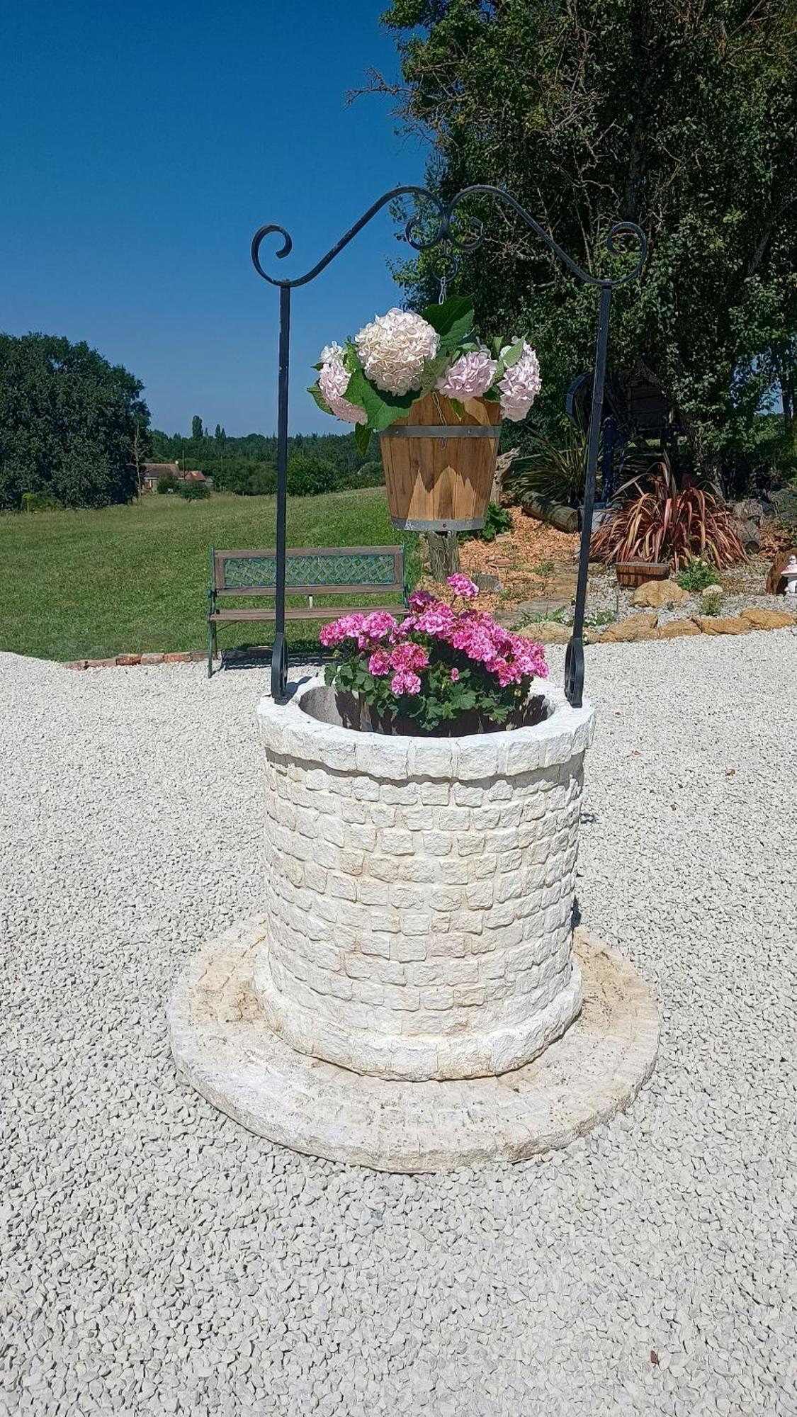 La Petite Maison Dans La Prairie Ecommoy Екстер'єр фото